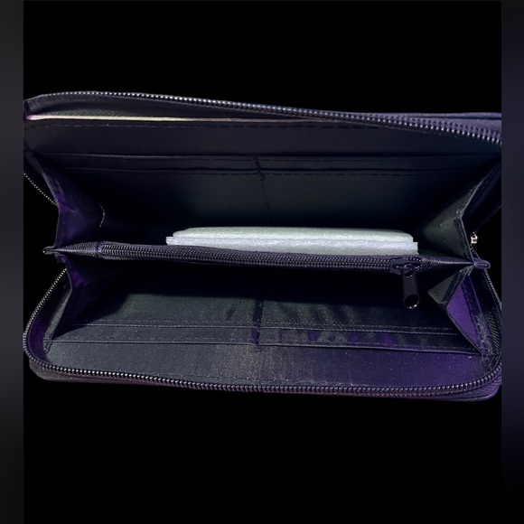 NWT BLING FULL ZIP WALLET - Picture 3 of 3